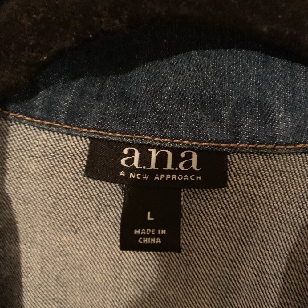Jean Jacket - Picture 3 of 3